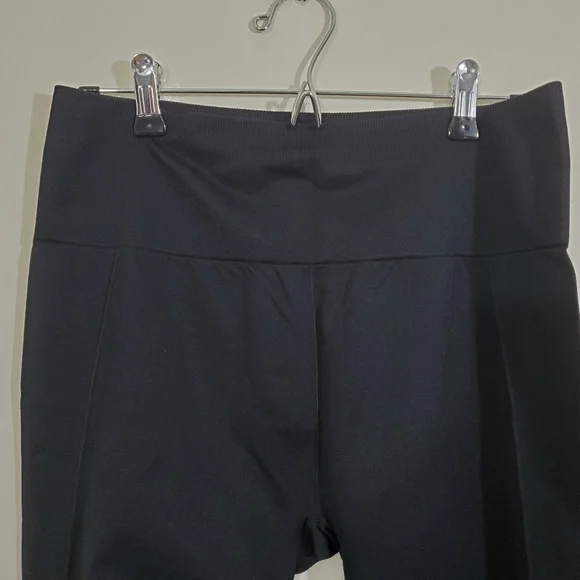 NWT Fabletics Sync High Waisted Perforated Athletic Leggings 7/8 Black Size XL - Picture 7 of 10